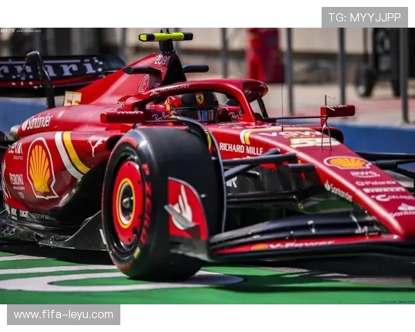 F1车队新赛季升级包亮相，技术革新助力争冠之路